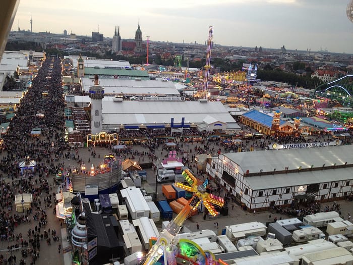 Münih: Oktoberfest Hatırası münih festival alanı oktoberfest alanı