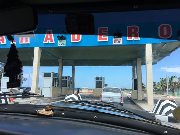 Küba:Bir Sosyalizm Fantazması - Varadero (1.Bölüm) IMG 1540 Varadero paralı geçiş