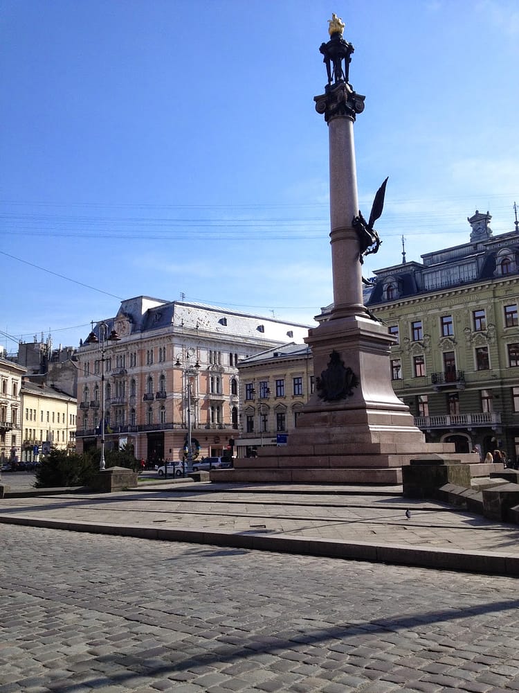 Lviv: Devrimin Ardından meydan lviv otel