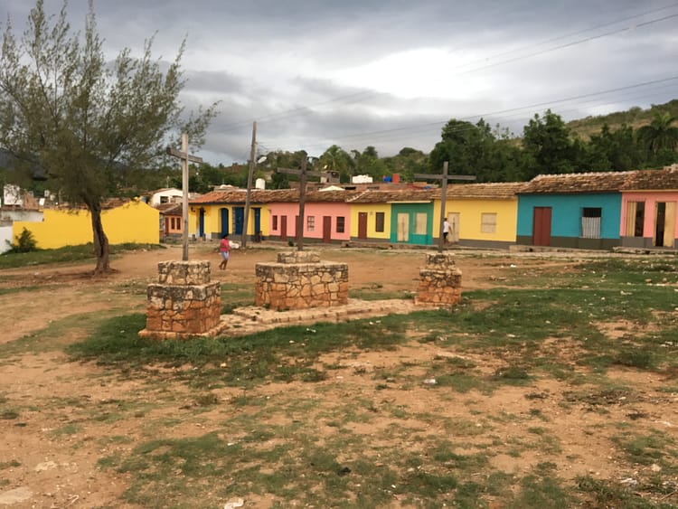 Trinidad - Küba (2. Bölüm) IMG 1586 Trinidad gecekondu