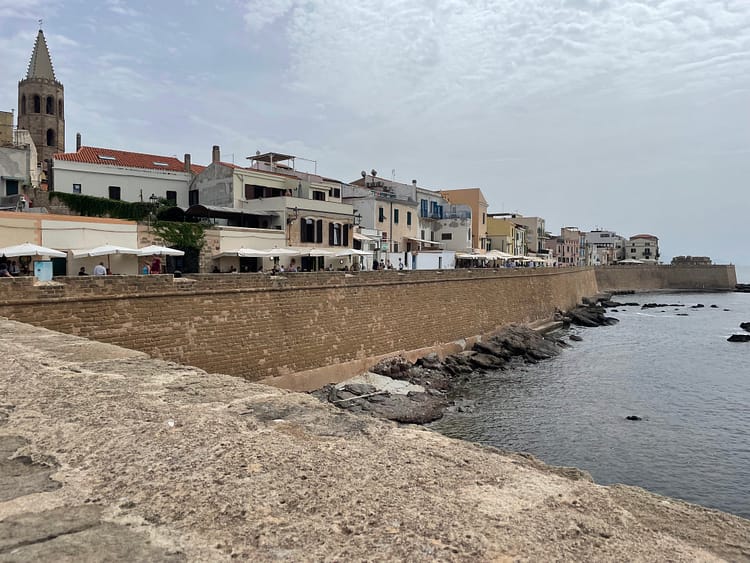 Sardunya: Bir Uçtan Diğerine IMG 1176 Alghero Deniz Surlari